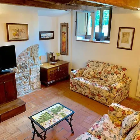 Maidalchini House Apartment *